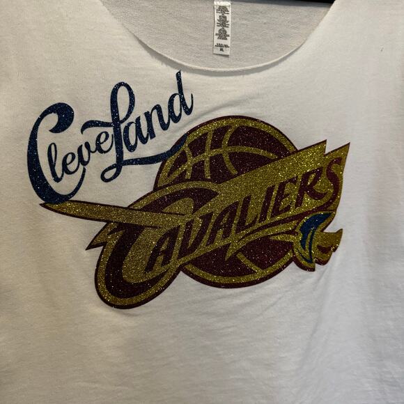 EUC Cleveland Cavaliers Cavs Glittery Sparkle Off Shoulder Raw Hem Top XL - Picture 3 of 7